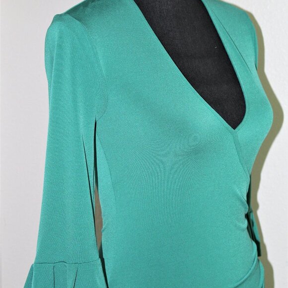 BCBGeneration Ruffle Wrap Dress 3/4 bell sleeves liquid knit XS - Picture 6 of 8